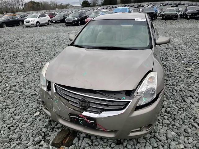 Nissan Altima 2012