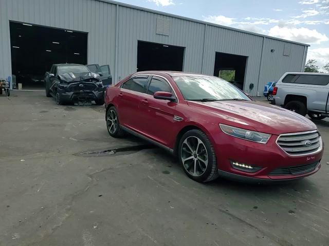 Ford Taurus 2015