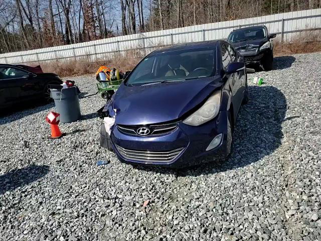 Hyundai Elantra 2013
