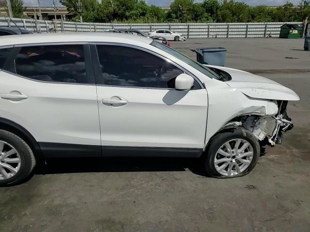 Nissan Rogue 2021