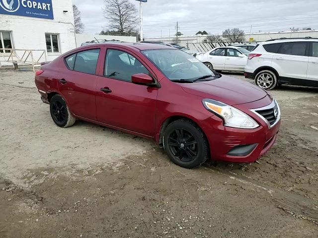 Nissan Versa 2018