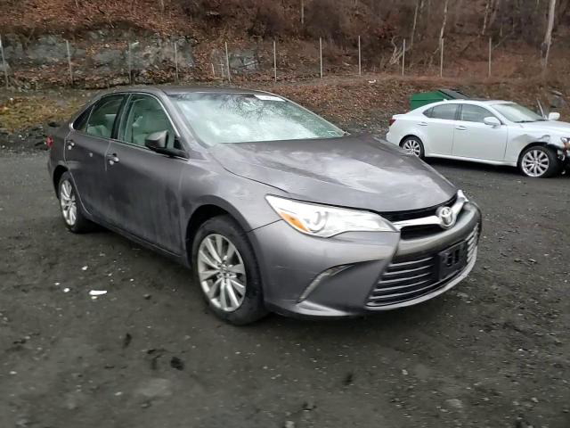Toyota Camry 2016