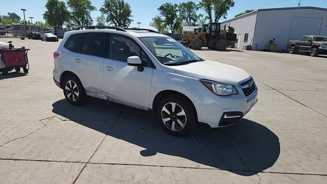 Subaru Forester 2017