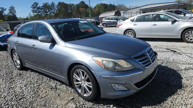 Hyundai Genesis 2013
