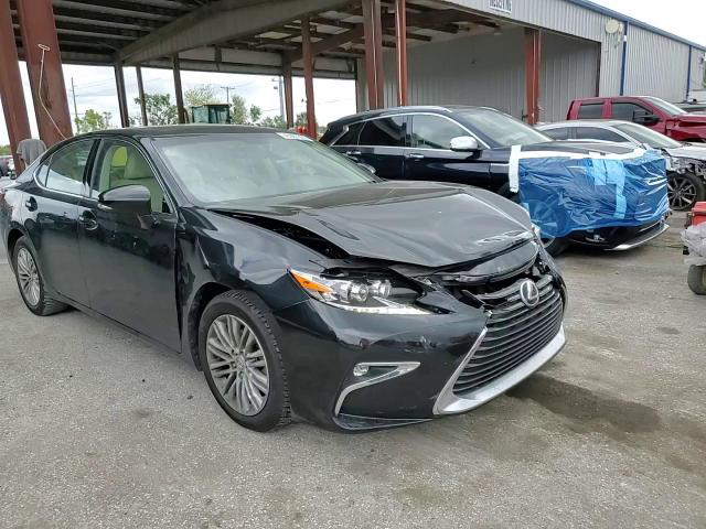 Lexus ES 2016