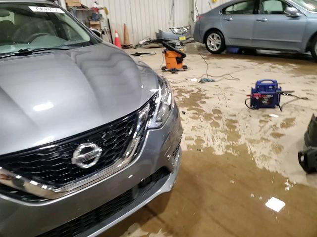 Nissan Sentra 2019