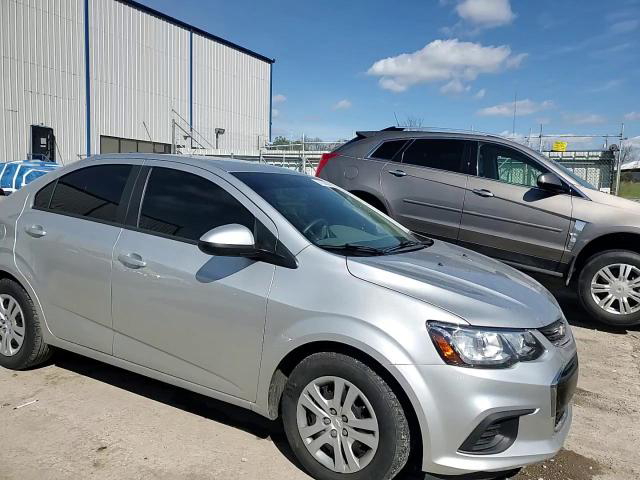 Chevrolet Sonic 2018