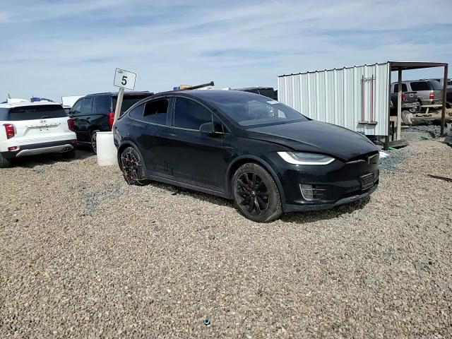 Tesla Model X 2020