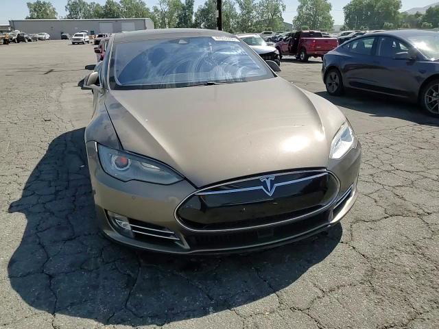 Tesla Model S 2016