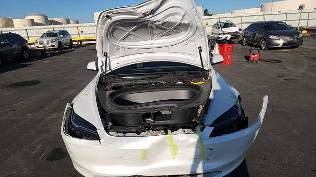 Tesla Model 3 2025