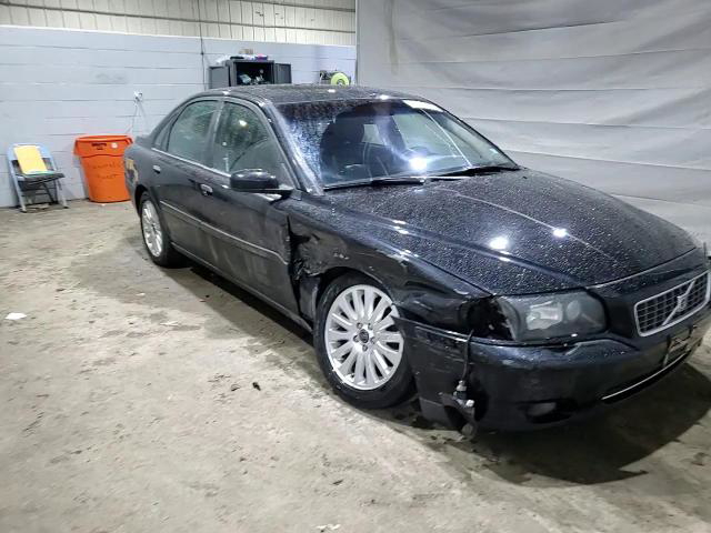 Volvo S80 2004
