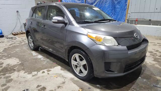 Scion xD 2010