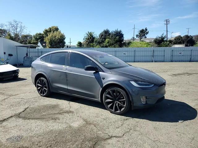 Tesla Model X 2017