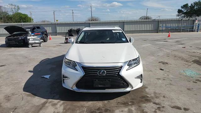Lexus ES 2017