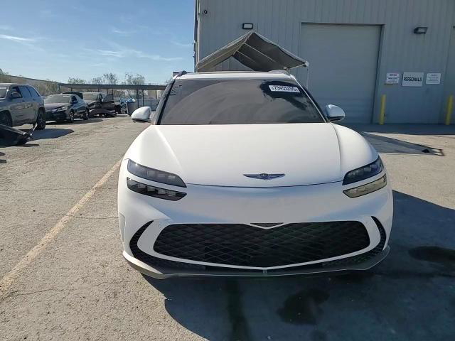 Genesis GV60 2023