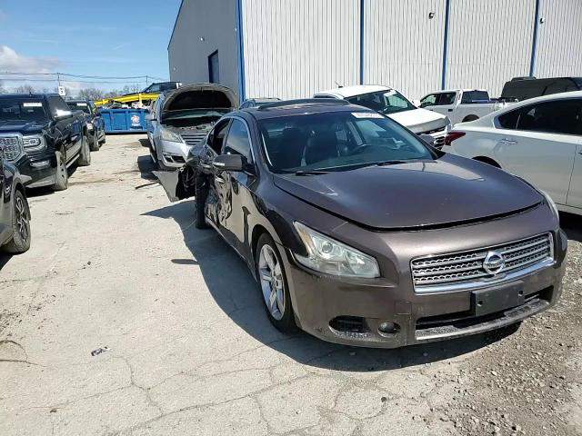 Nissan Maxima 2012