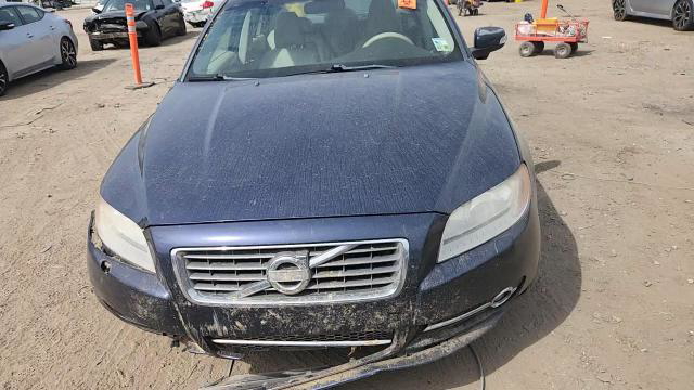 Volvo S80 2011