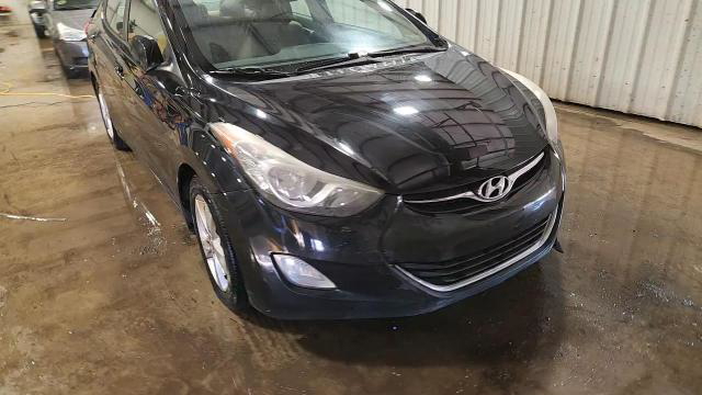 Hyundai Elantra 2012