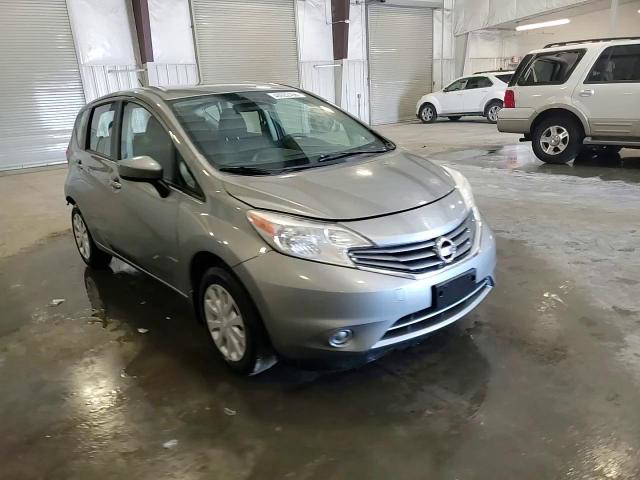 Nissan Versa 2015