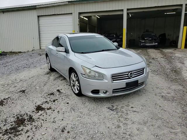 Nissan Maxima 2012