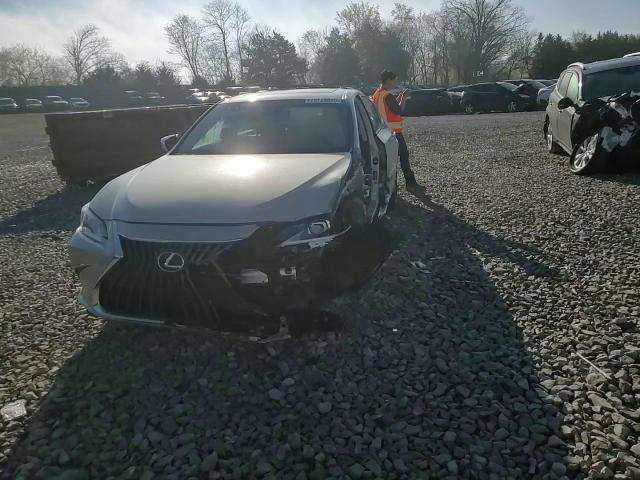 Lexus ES 2024