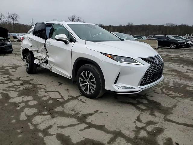 Lexus RX 2022