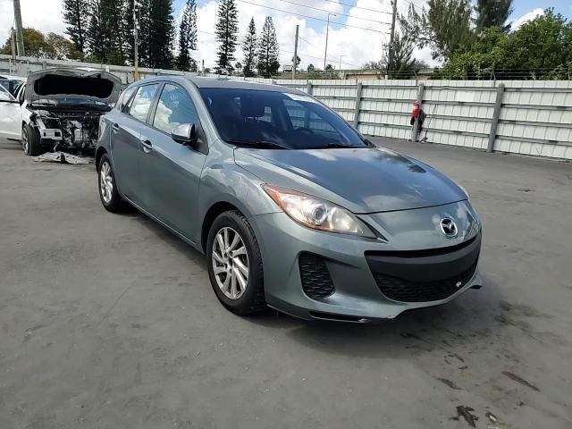 Mazda 3 2012