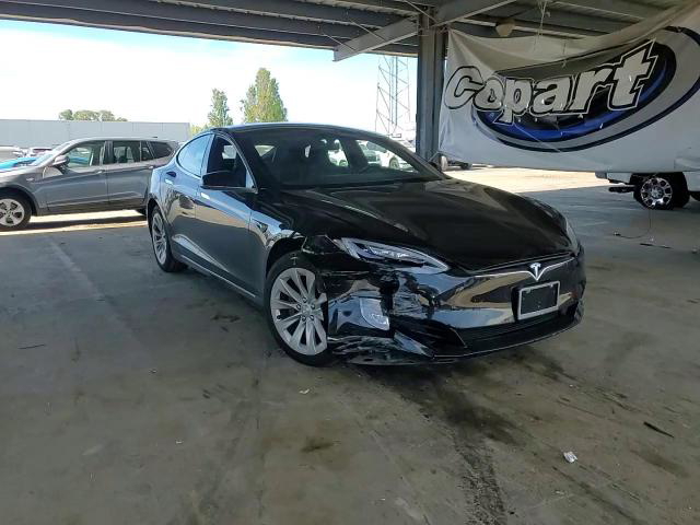 Tesla Model S 2016