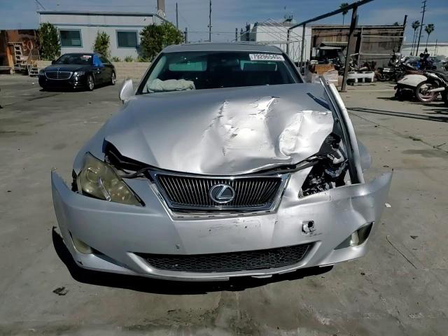 Lexus IS 2006