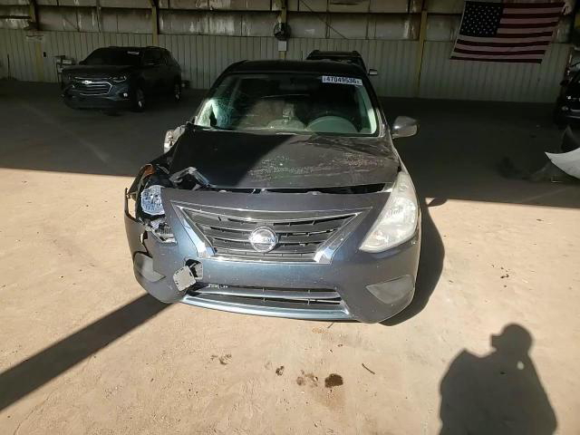 Nissan Versa 2016