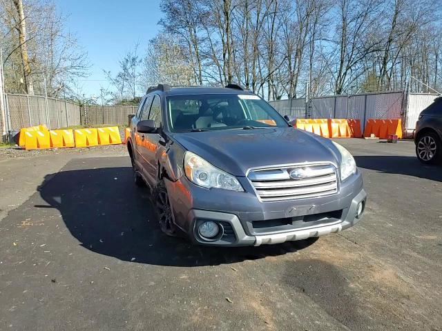 Subaru Outback 2014