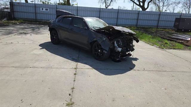 Chrysler 300 2019