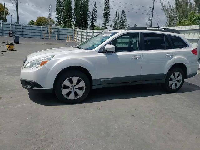 Subaru Outback 2012