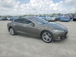 Tesla Model S 2016