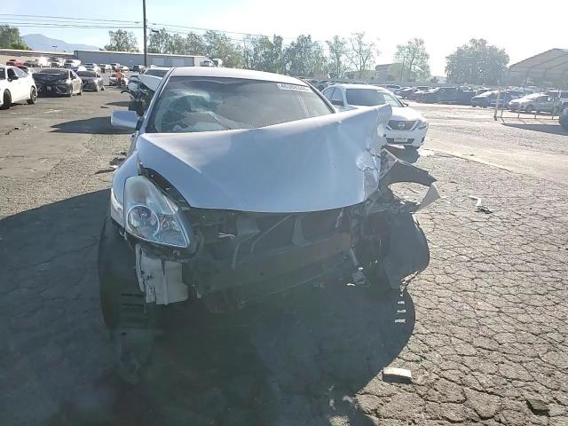 Nissan Altima 2012