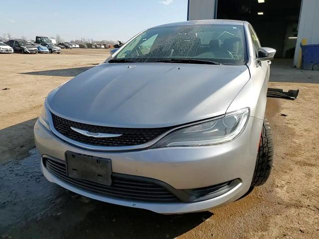 Chrysler 200 2016