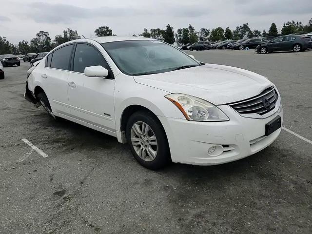 Nissan Altima 2010