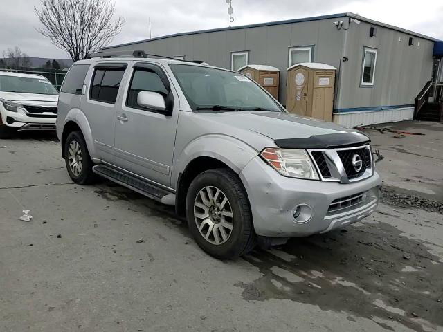 Nissan Pathfinder 2011
