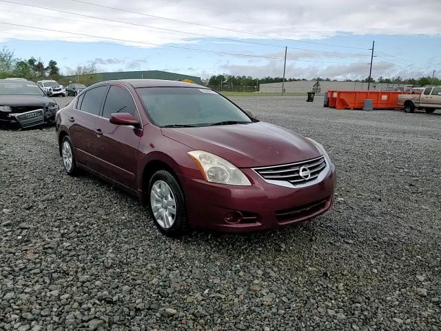Nissan Altima 2012