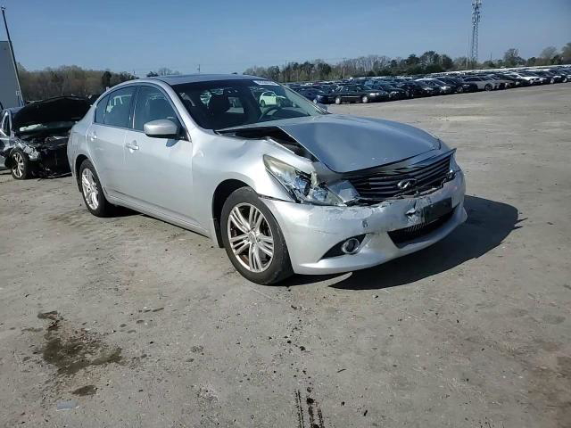 Infiniti G 2013