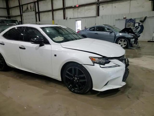 Lexus IS 2015
