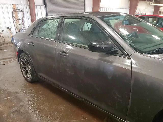 Chrysler 300 2018