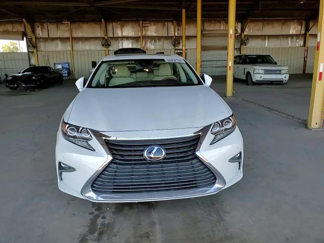 Lexus ES 2016