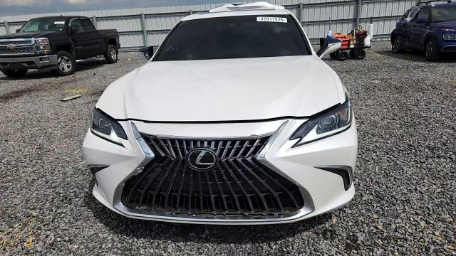 Lexus ES 2022
