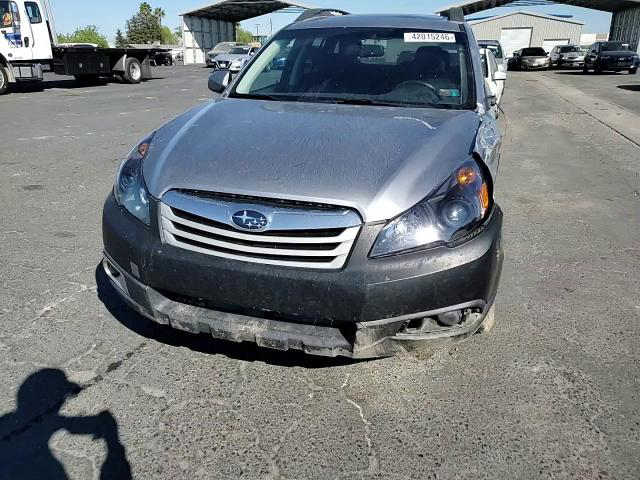 Subaru Outback 2010