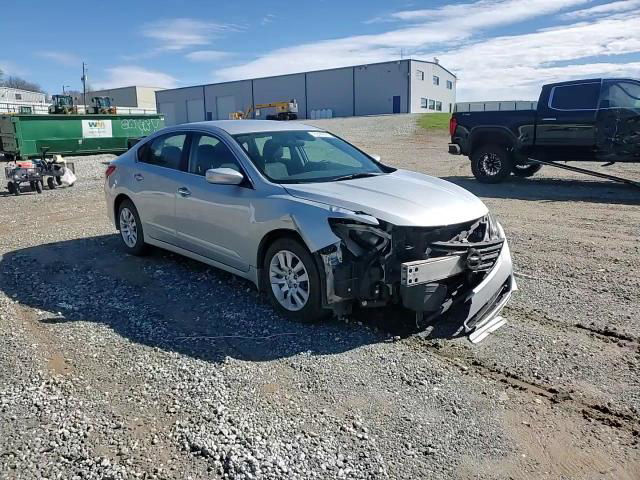 Nissan Altima 2017