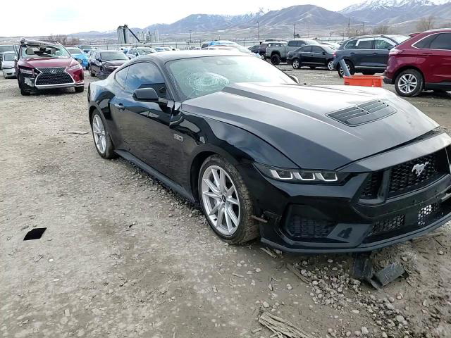 Ford Mustang 2024