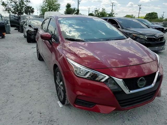Nissan Versa 2021
