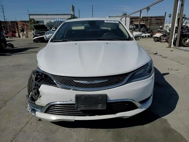 Chrysler 200 2016
