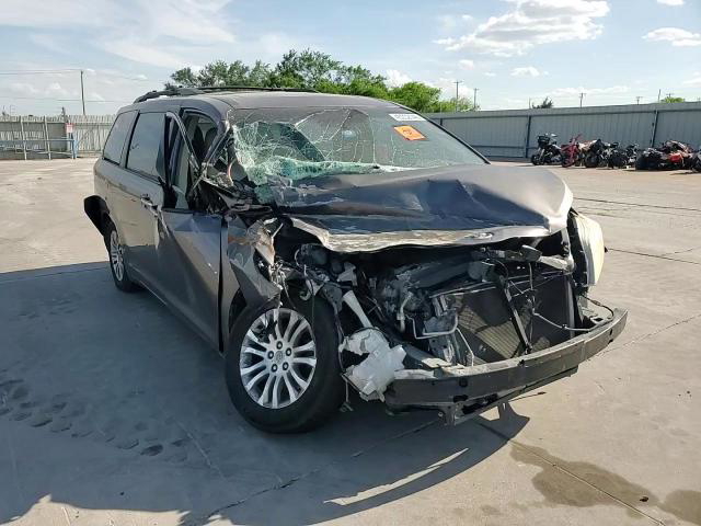 Toyota Sienna 2014